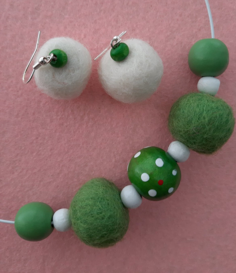 Zimna Jabka - Bright and Distinct Chunky Wool Felt Ball Necklace And Earrings Set Jewellery Gift