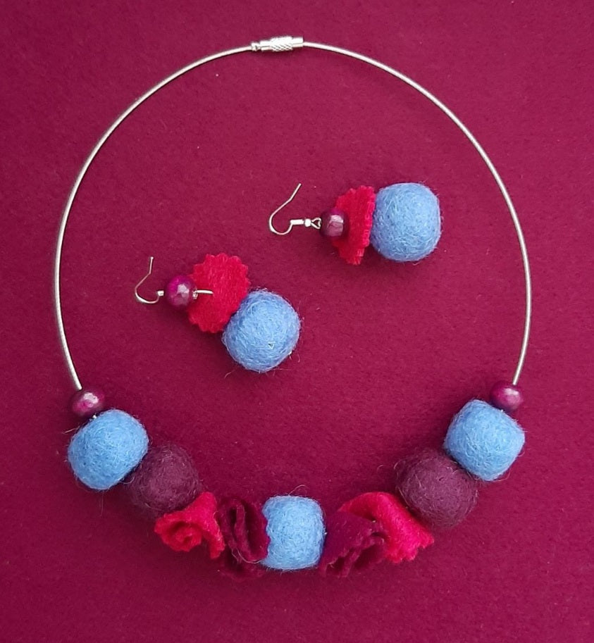 Crafty Housewife - Bright and Clever Wool Felt Ball Necklace And Earrings Set Jewellery Gift