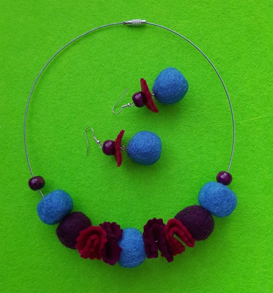 Crafty Housewife - Bright and Clever Wool Felt Ball Necklace And Earrings Set Jewellery Gift