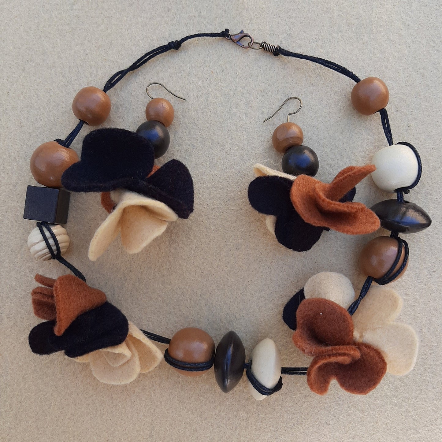 October Walk - Light And Soft Wool Felt Ball Necklace And Earrings Set Jewellery Gift