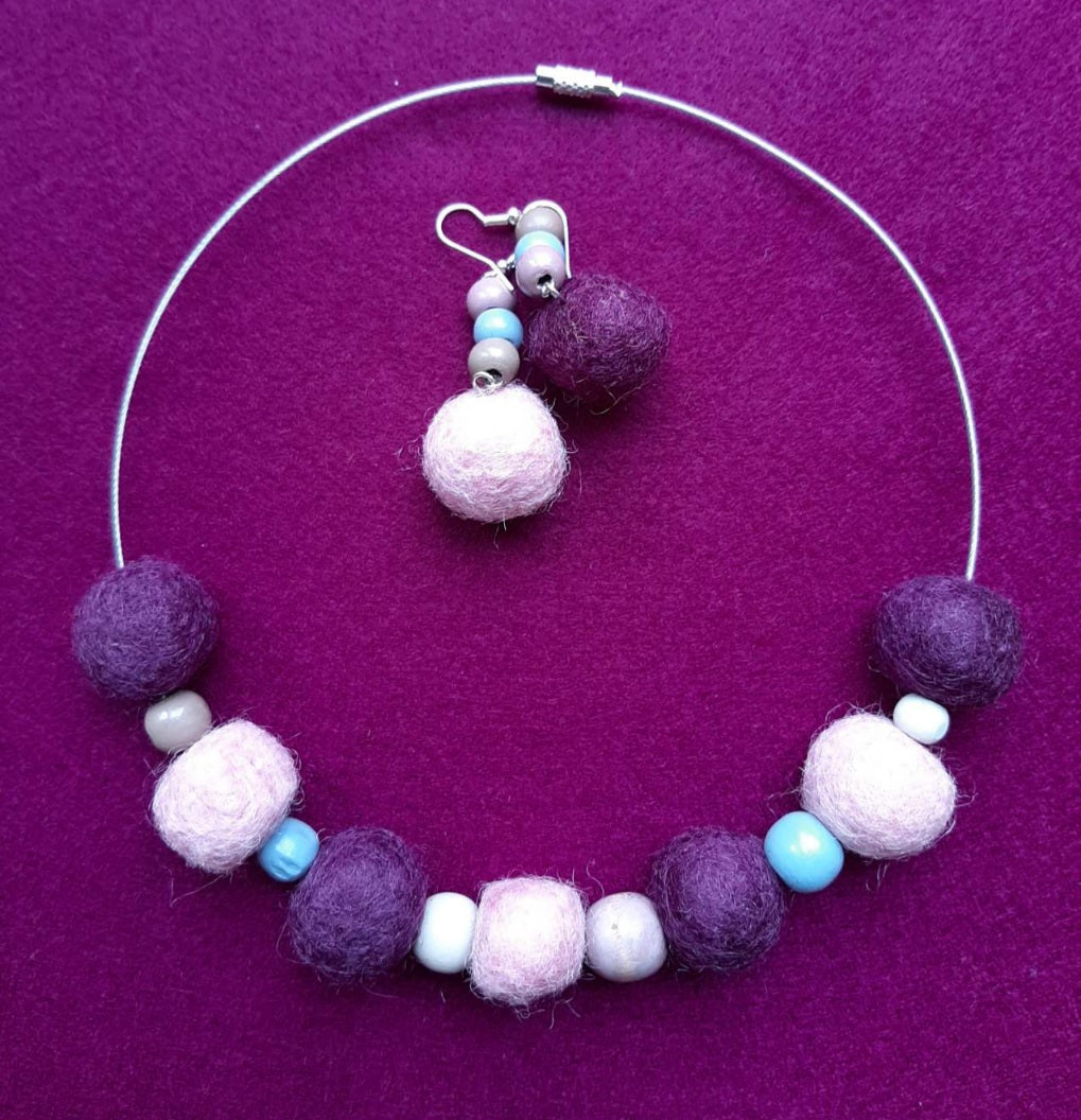 Antie - Bright and Sharp Wool Felt Ball Necklace And Earrings Set Jewellery Gift